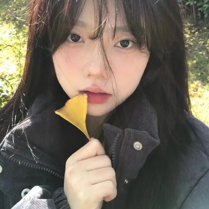 惊叫少女